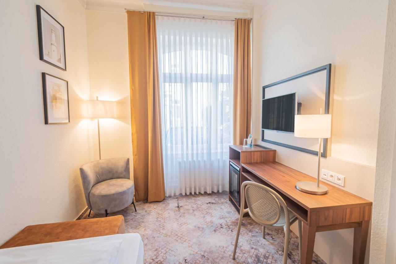 Hotel Villa am Kurpark Bad Homburg vor der Höhe Exteriör bild