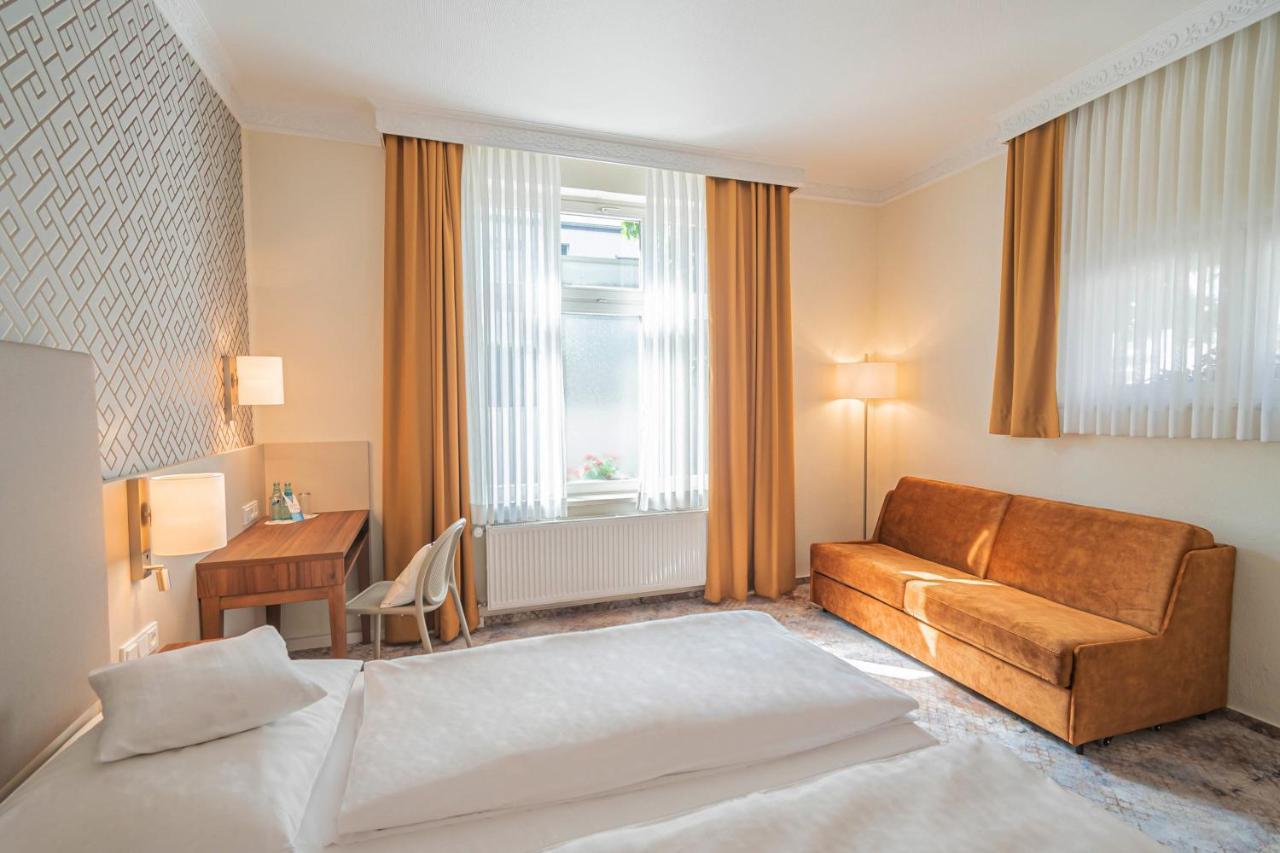 Hotel Villa am Kurpark Bad Homburg vor der Höhe Exteriör bild