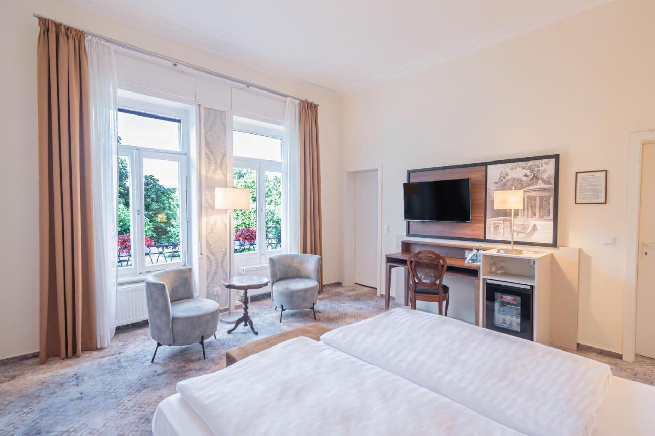 Hotel Villa am Kurpark Bad Homburg vor der Höhe Exteriör bild