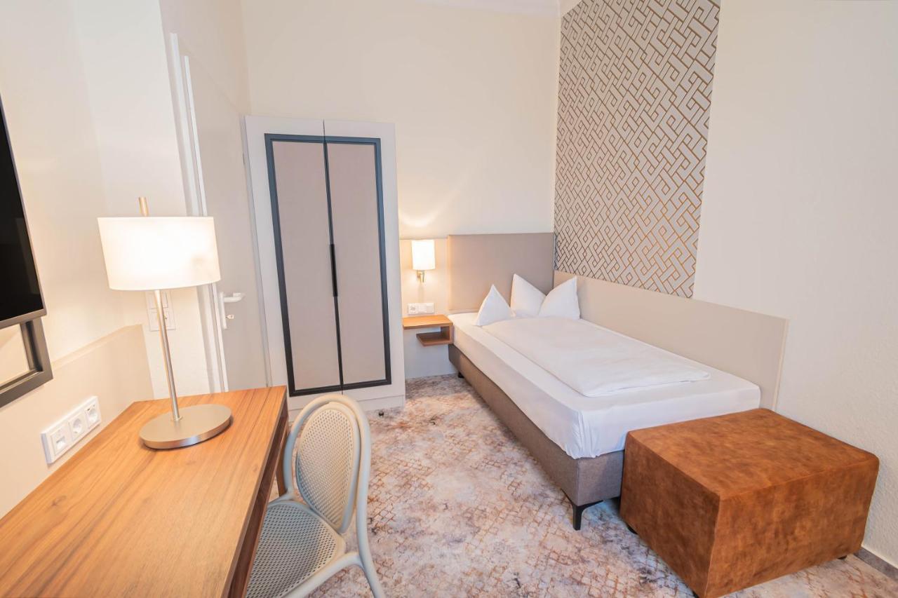 Hotel Villa am Kurpark Bad Homburg vor der Höhe Exteriör bild