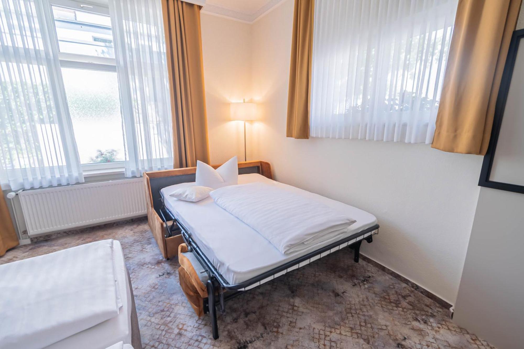 Hotel Villa am Kurpark Bad Homburg vor der Höhe Exteriör bild
