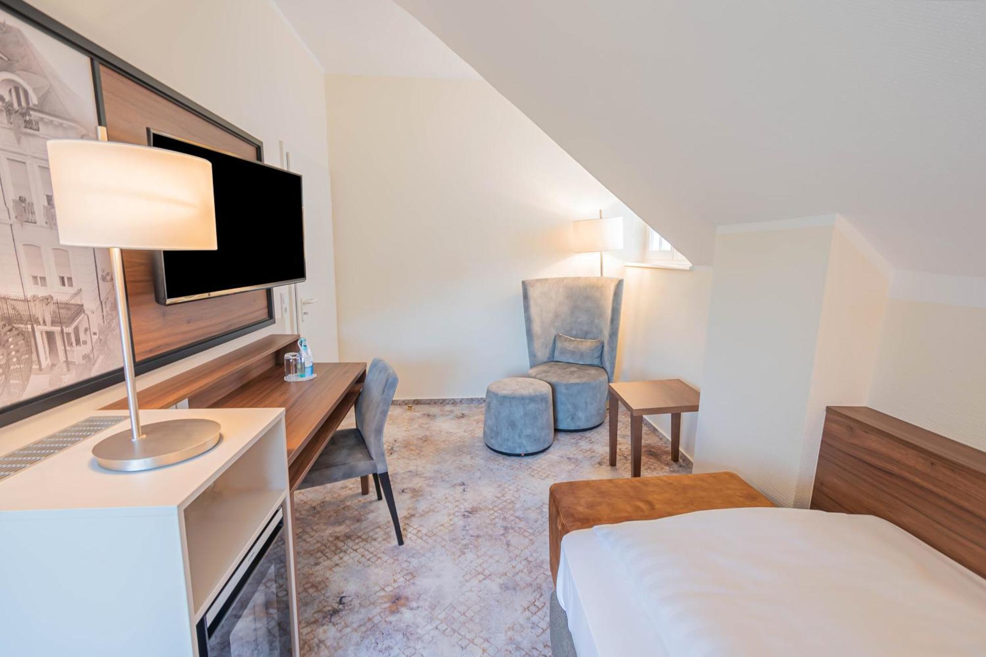 Hotel Villa am Kurpark Bad Homburg vor der Höhe Rum bild